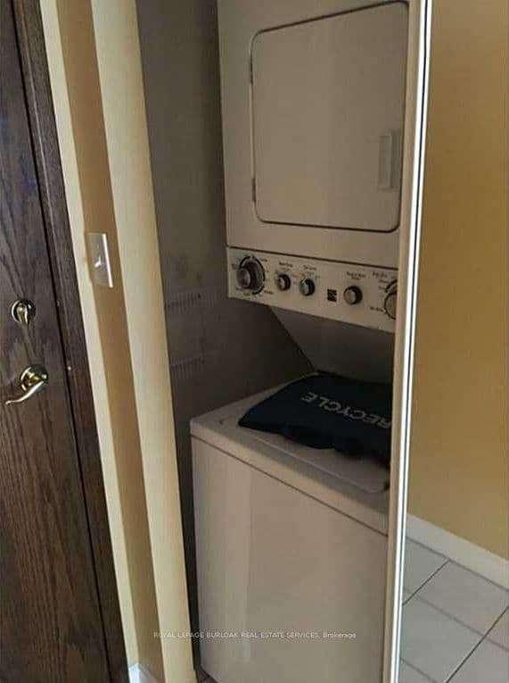 1276 Maple Crossing Boulevard, Unit 809 thumbnail 16