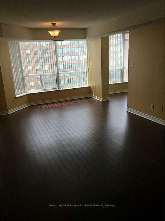 1276 Maple Crossing Boulevard, Unit 809 thumbnail 5