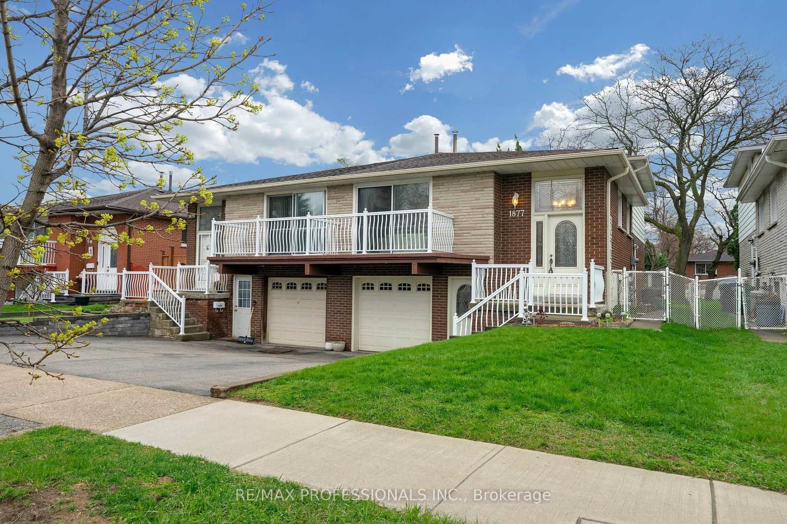 1877 Silverberry Crescent - Image 1