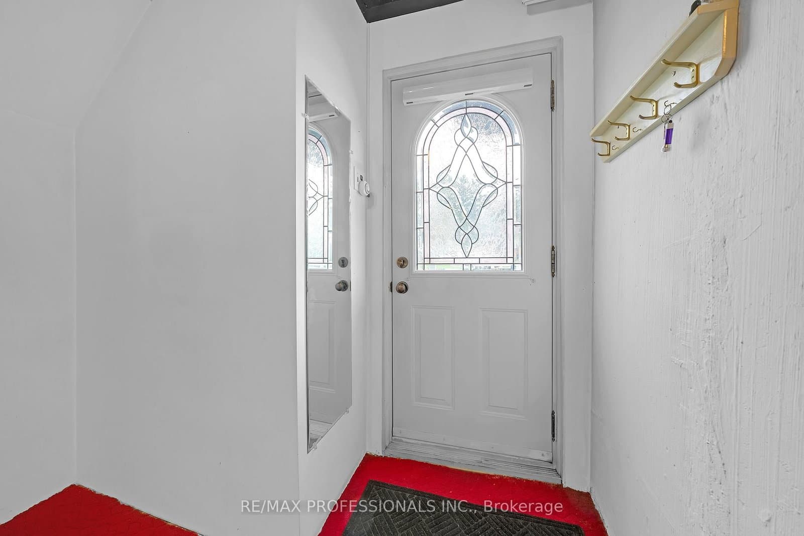 1877 Silverberry Crescent thumbnail 23