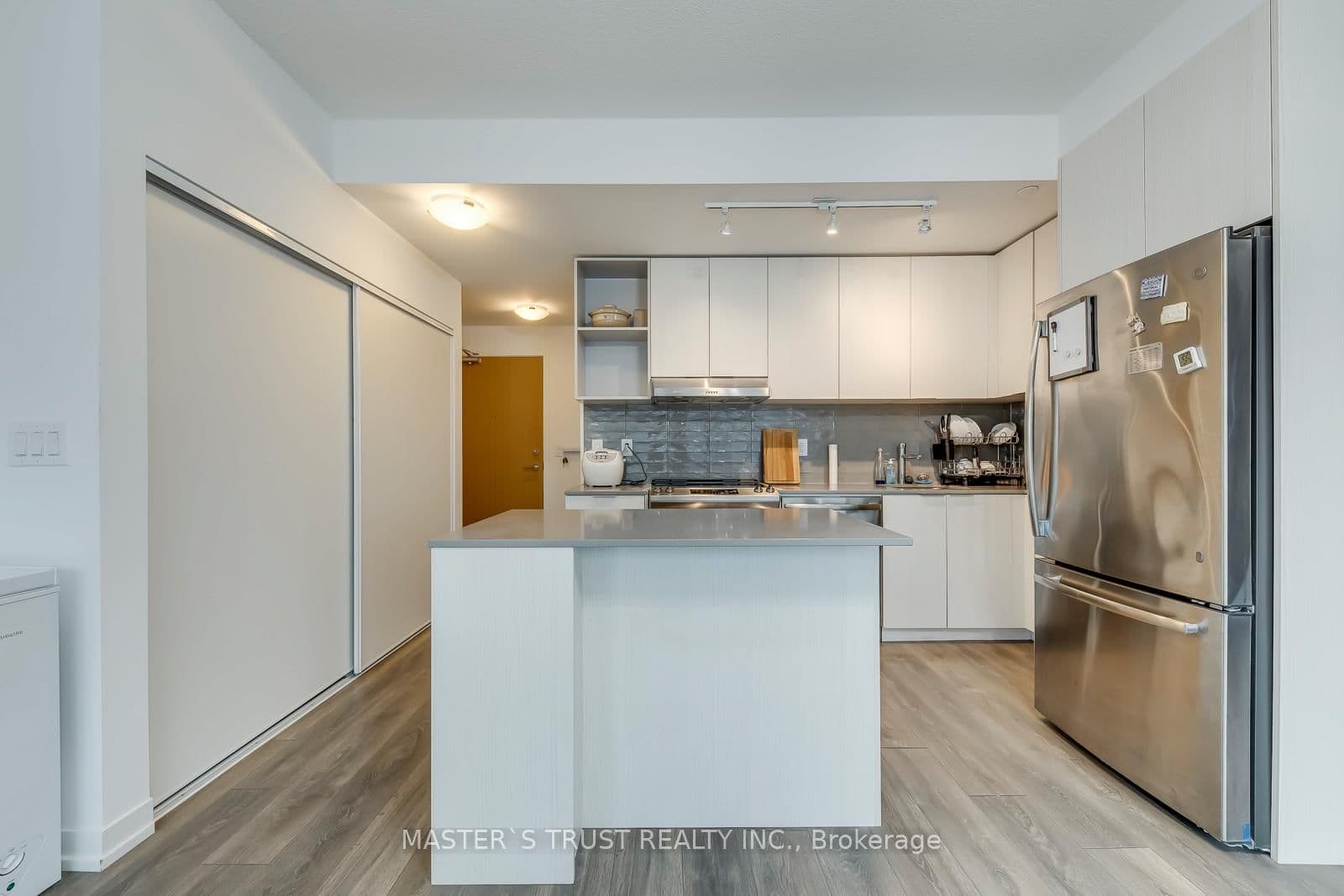 2520 Eglinton Avenue W, Unit 1804 thumbnail 12