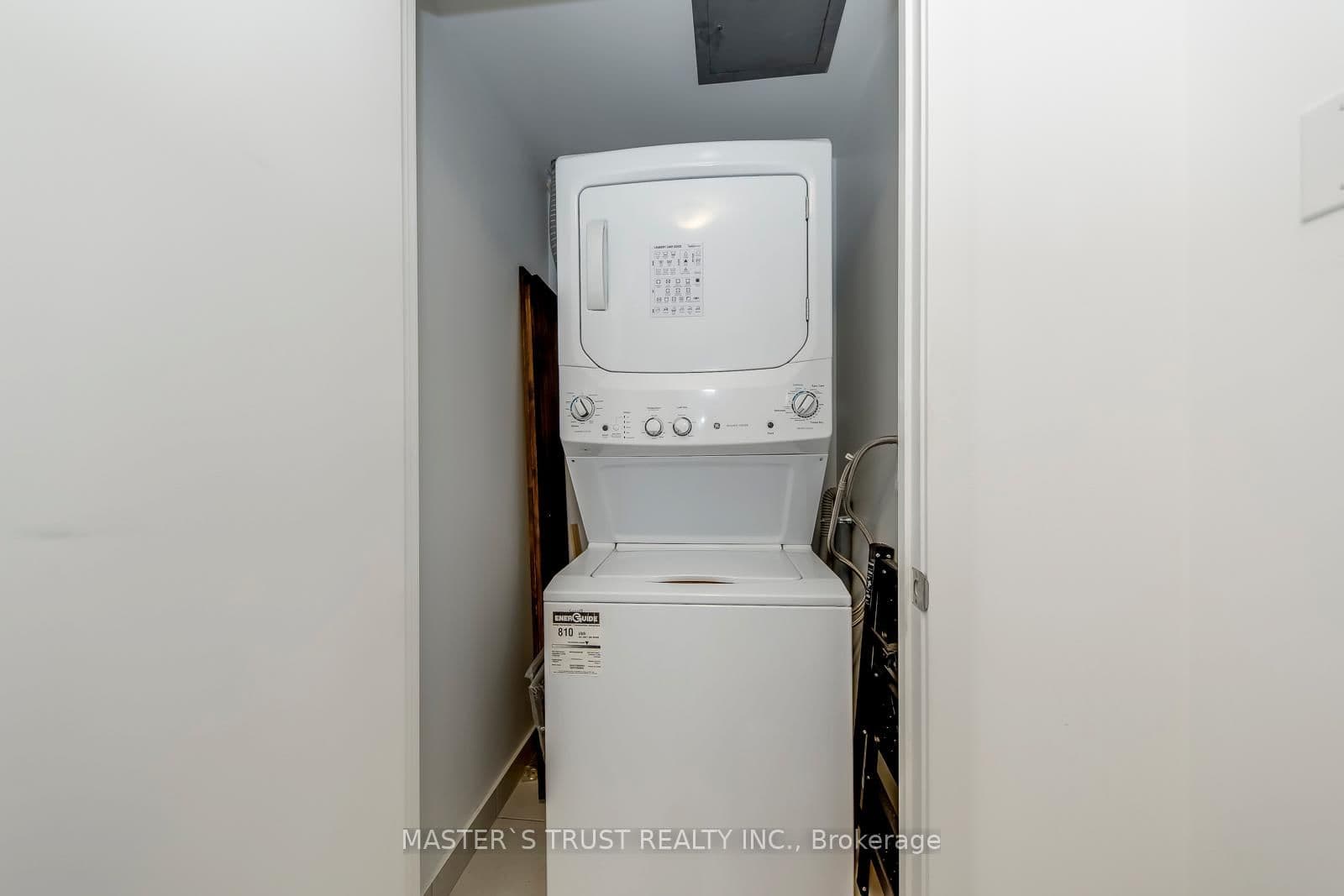2520 Eglinton Avenue W, Unit 1804 thumbnail 25