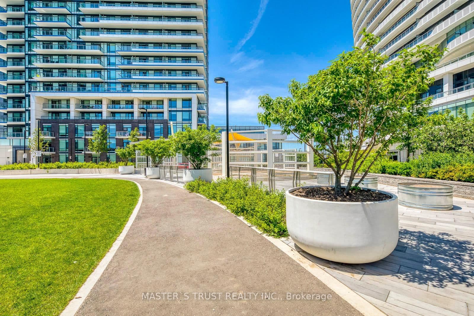 2520 Eglinton Avenue W, Unit 1804 thumbnail 38