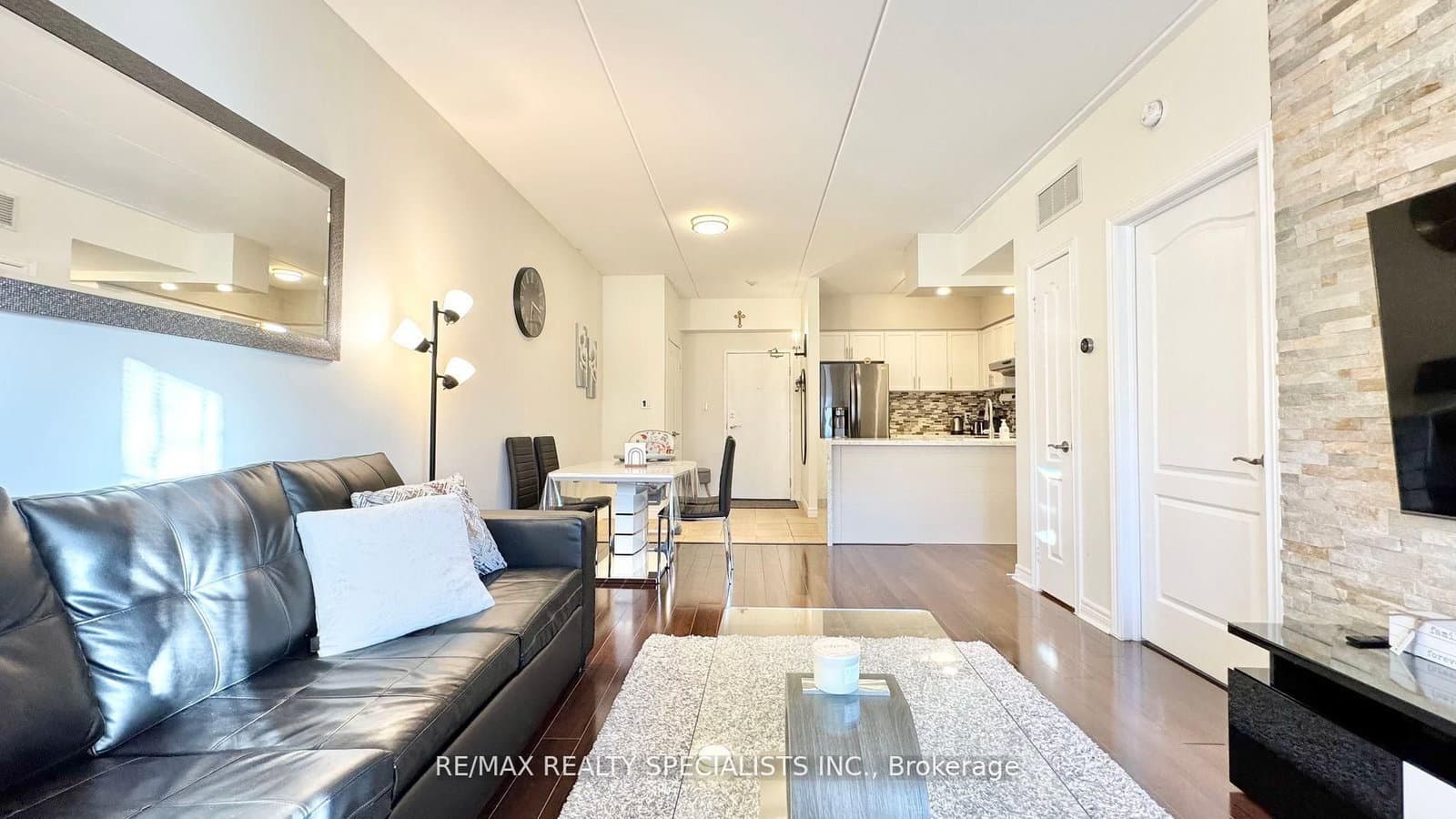 4016 Kilmer Drive, Unit 112 thumbnail 20