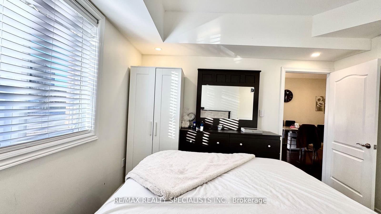 4016 Kilmer Drive, Unit 112 thumbnail 36