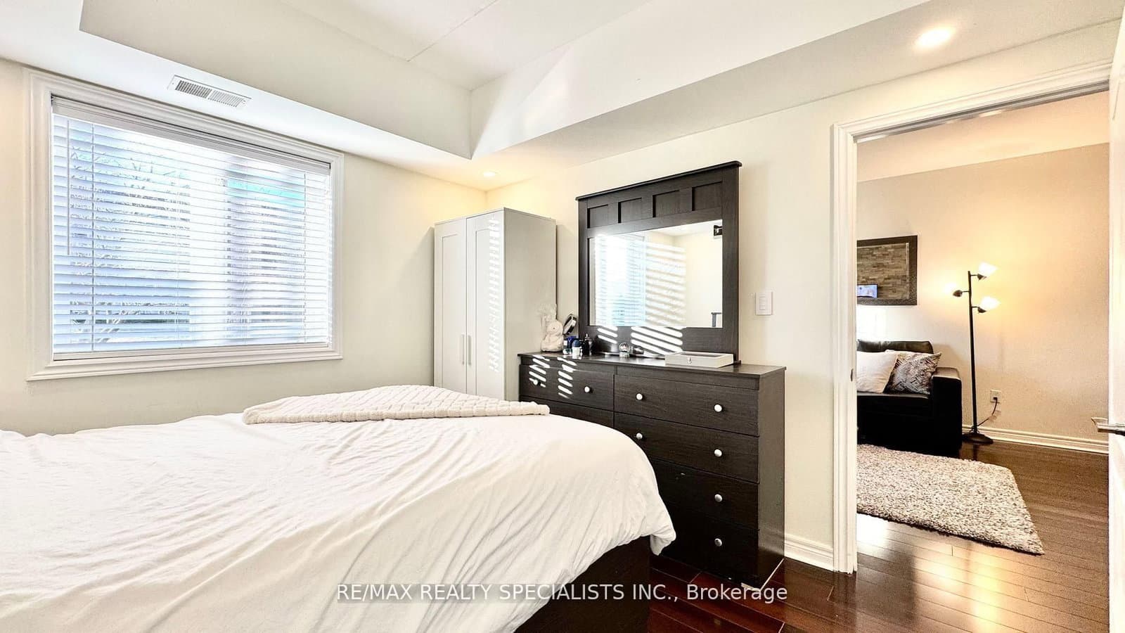 4016 Kilmer Drive, Unit 112 thumbnail 40