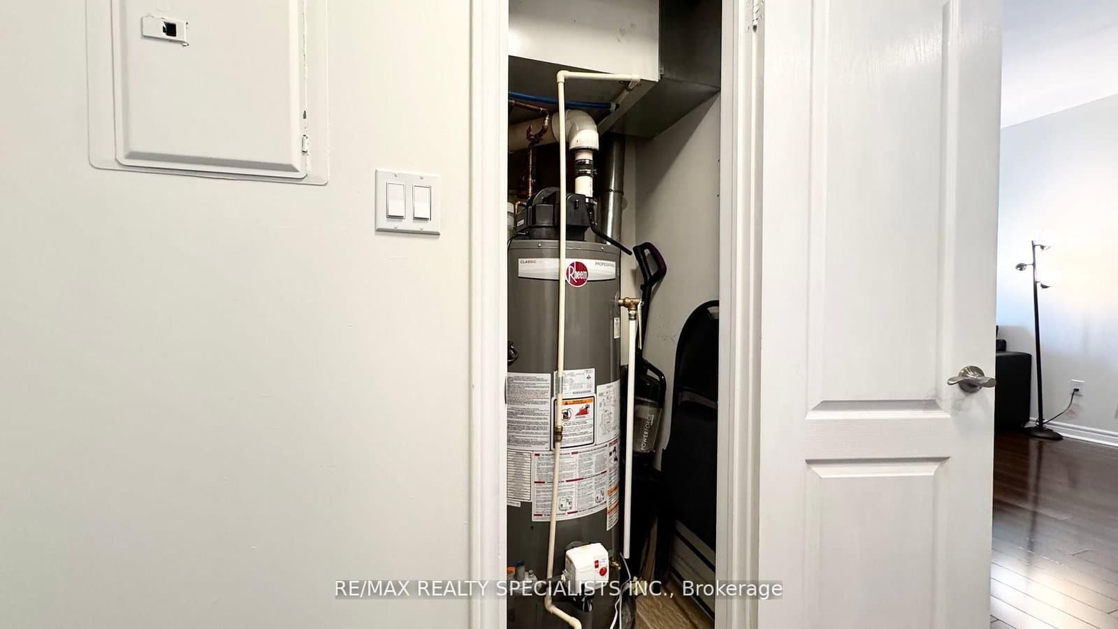 4016 Kilmer Drive, Unit 112 thumbnail 46