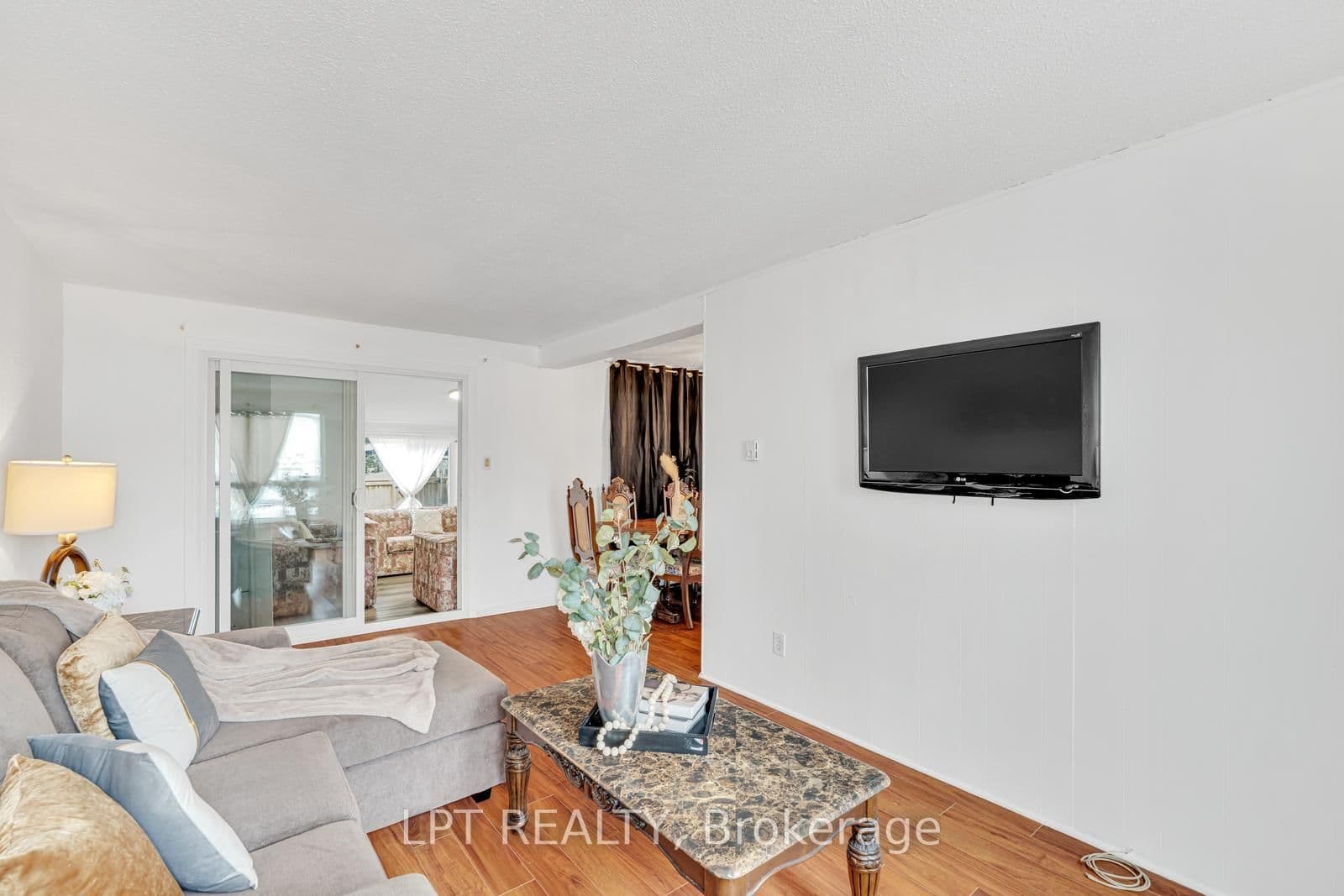 95 Huntingwood Crescent thumbnail 14