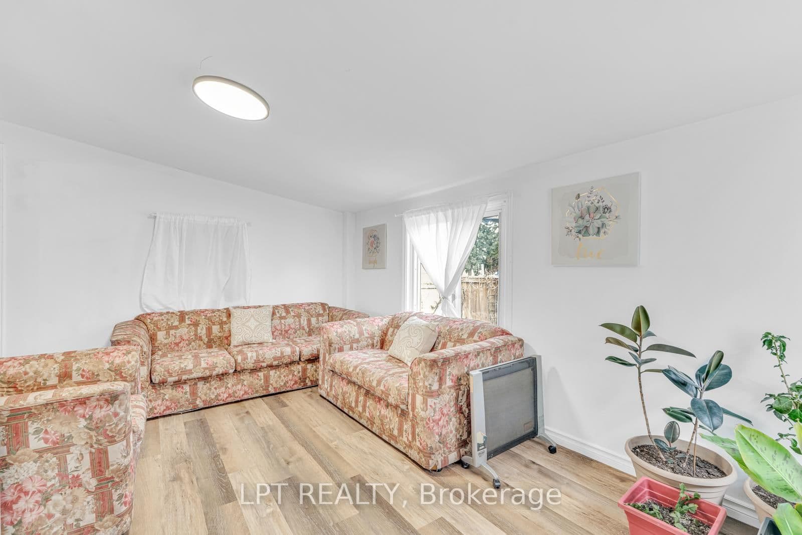 95 Huntingwood Crescent thumbnail 16