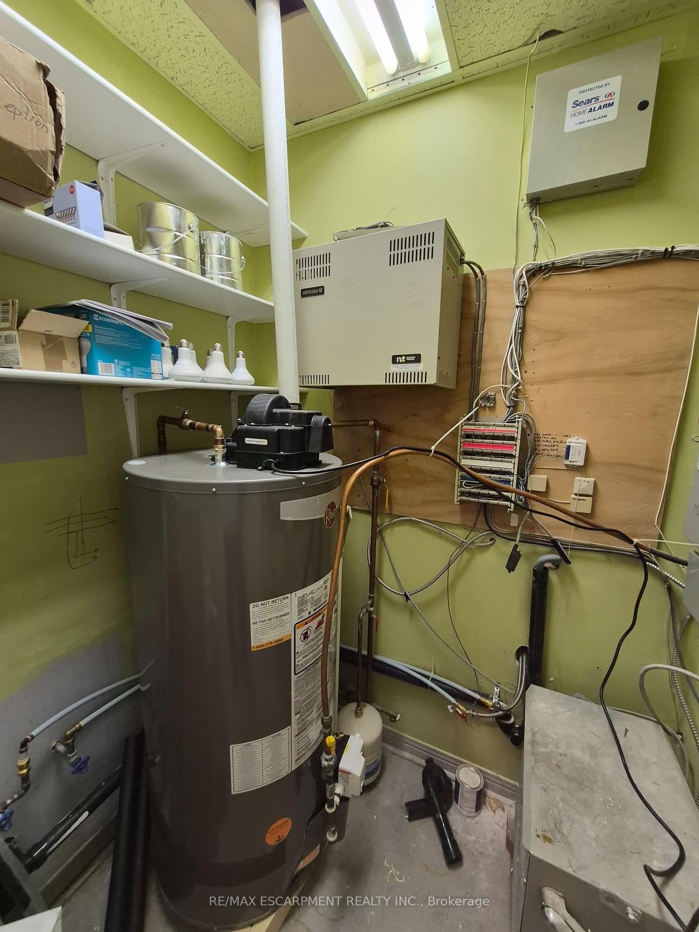 573 Maple Avenue, Unit 2 thumbnail 14