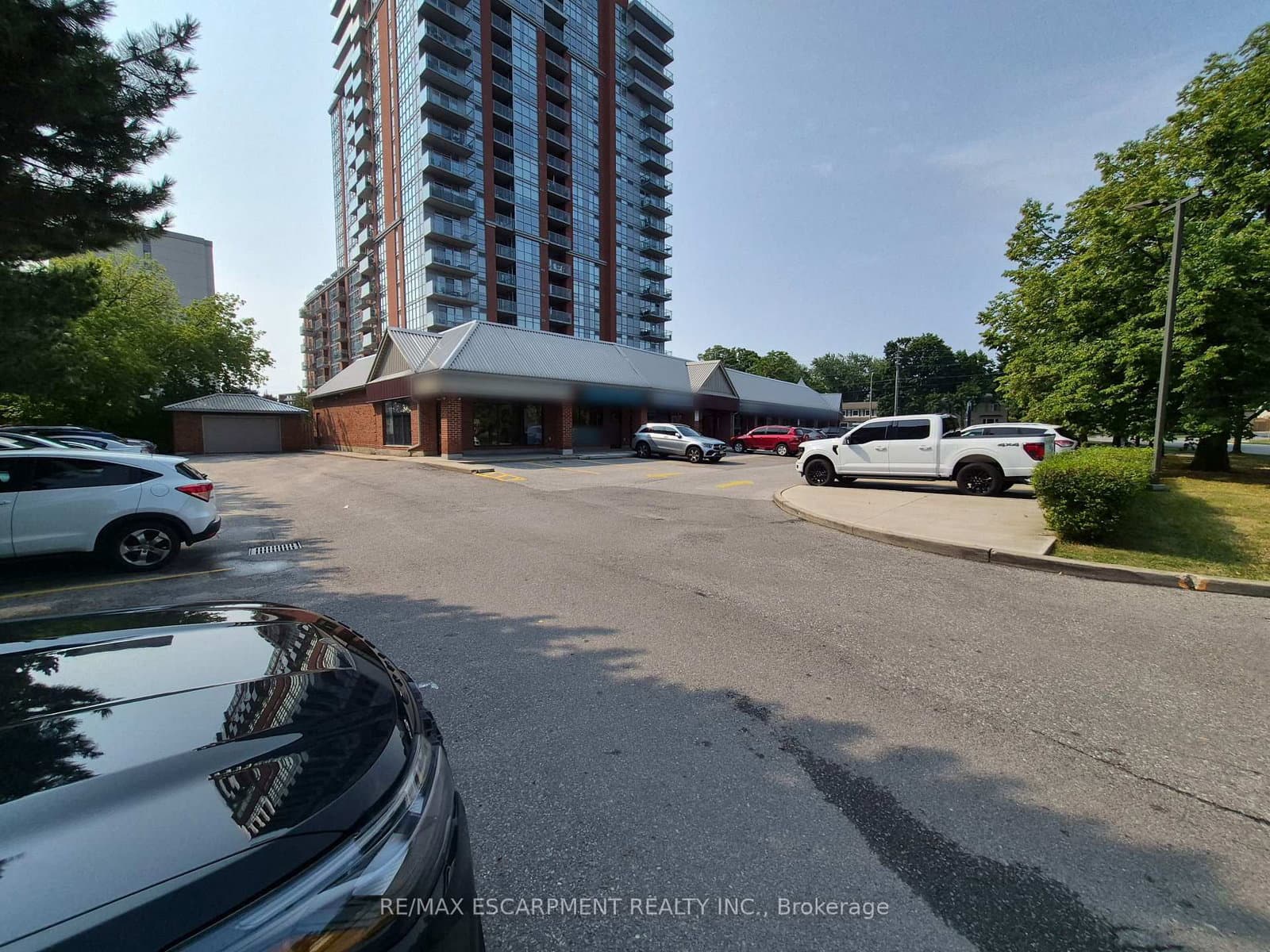 573 Maple Avenue, Unit 2 thumbnail 23