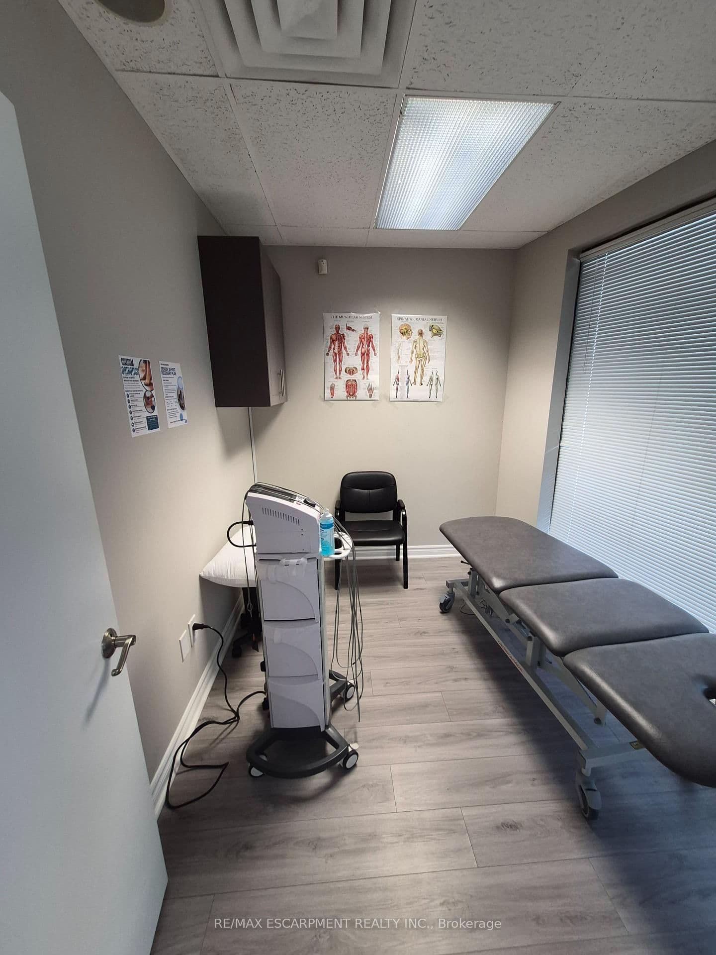 573 Maple Avenue, Unit 2 thumbnail 7