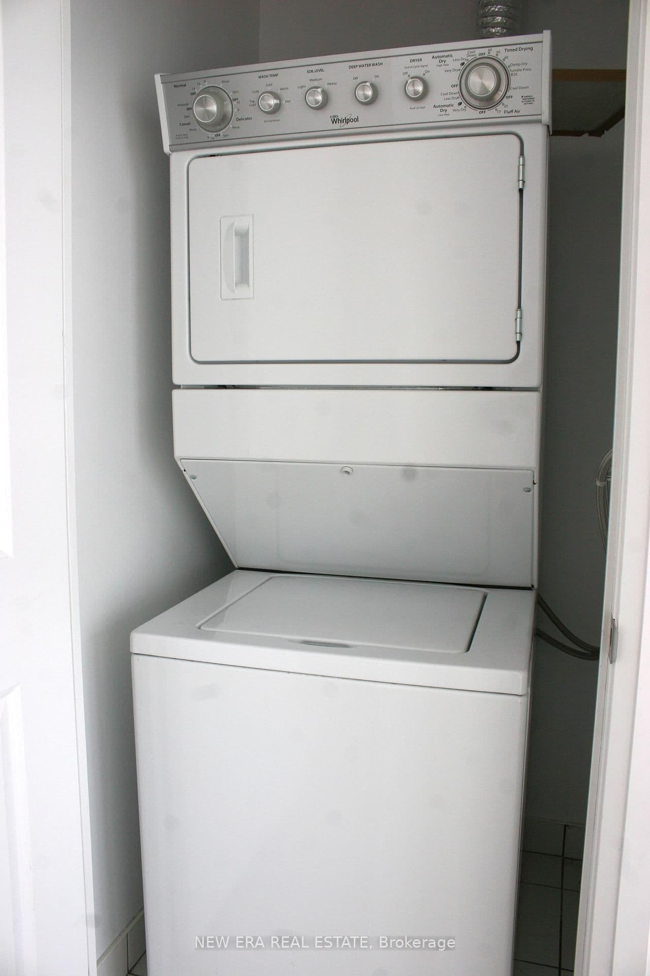 55 Speers Road, Unit 512 thumbnail 17