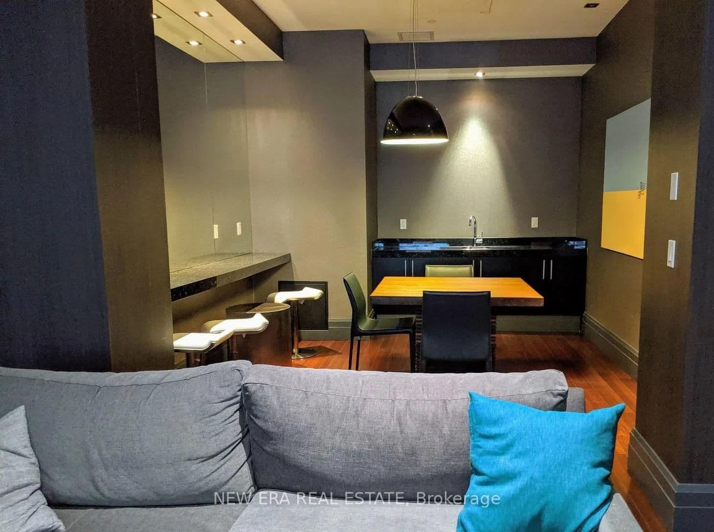 55 Speers Road, Unit 512 thumbnail 26