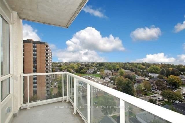 3865 Lake Shore Boulevard W, Unit 1109 thumbnail 14