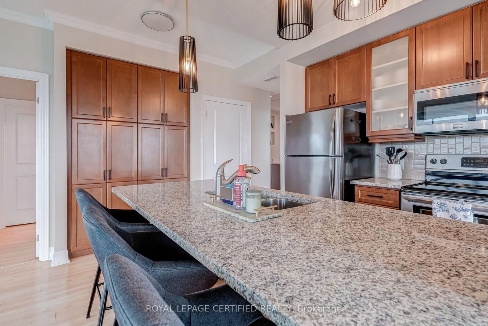 100 John Street, Unit 1806 thumbnail 11