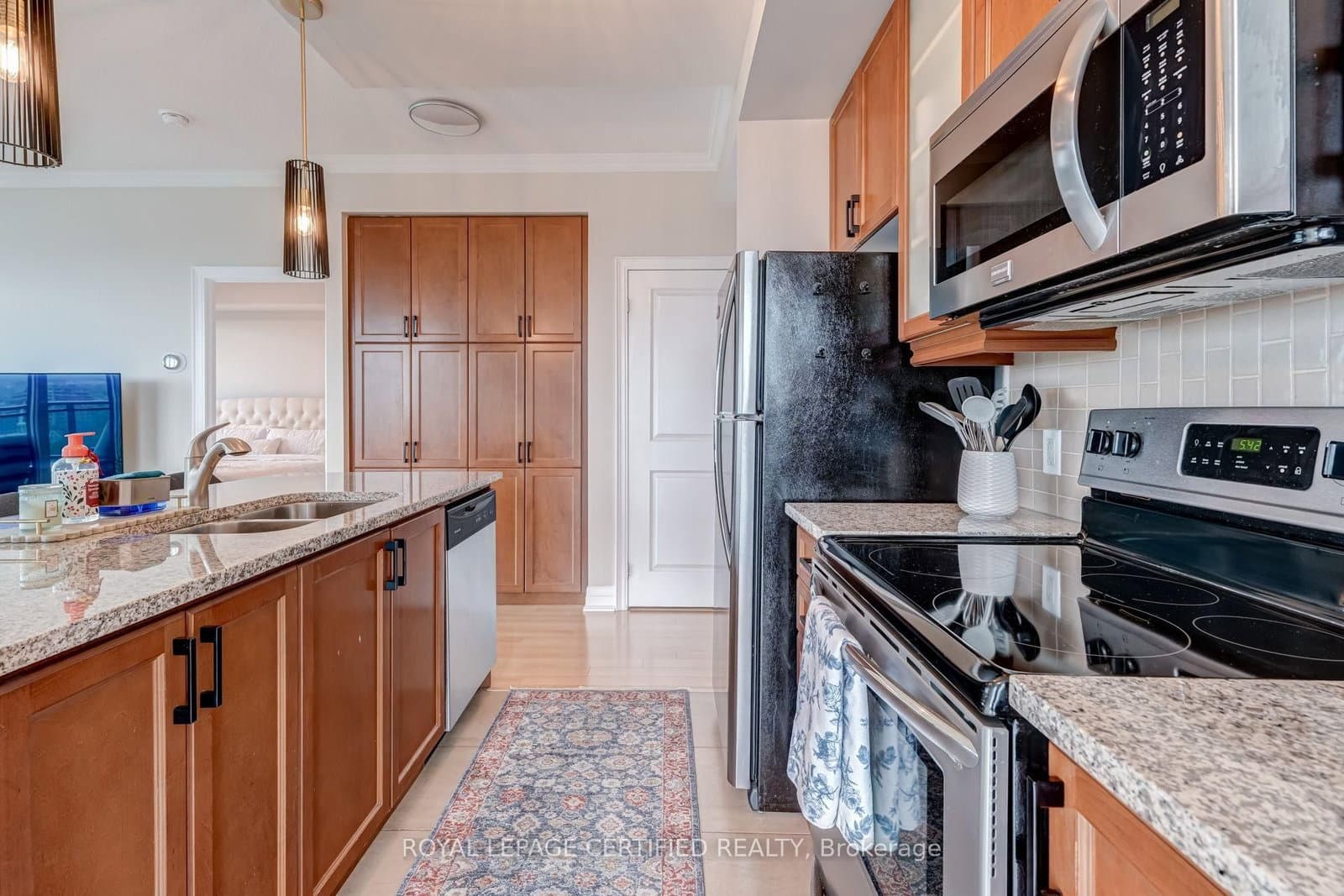 100 John Street, Unit 1806 thumbnail 12