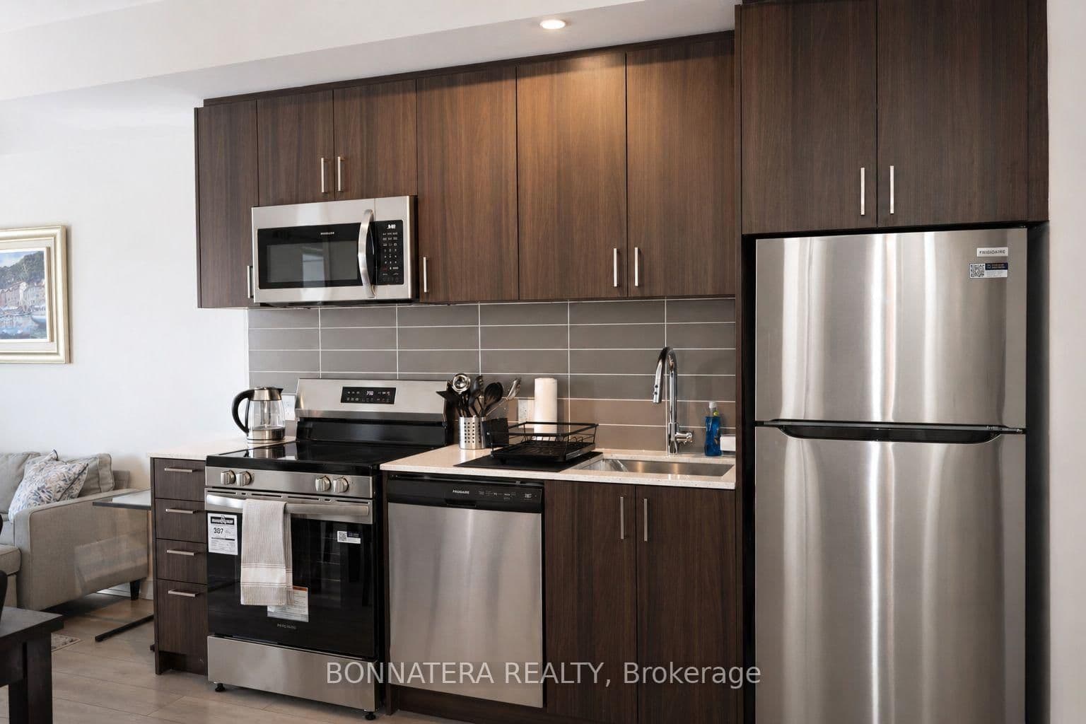 8020 Derry Road, Unit 1006 thumbnail 8