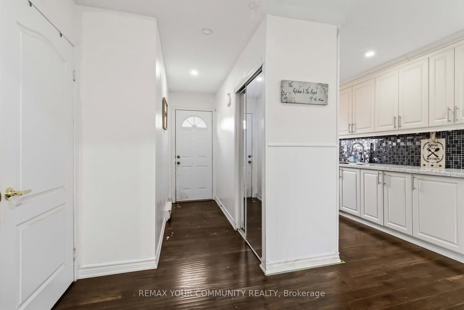 11 Grantbrook Court - Image 1