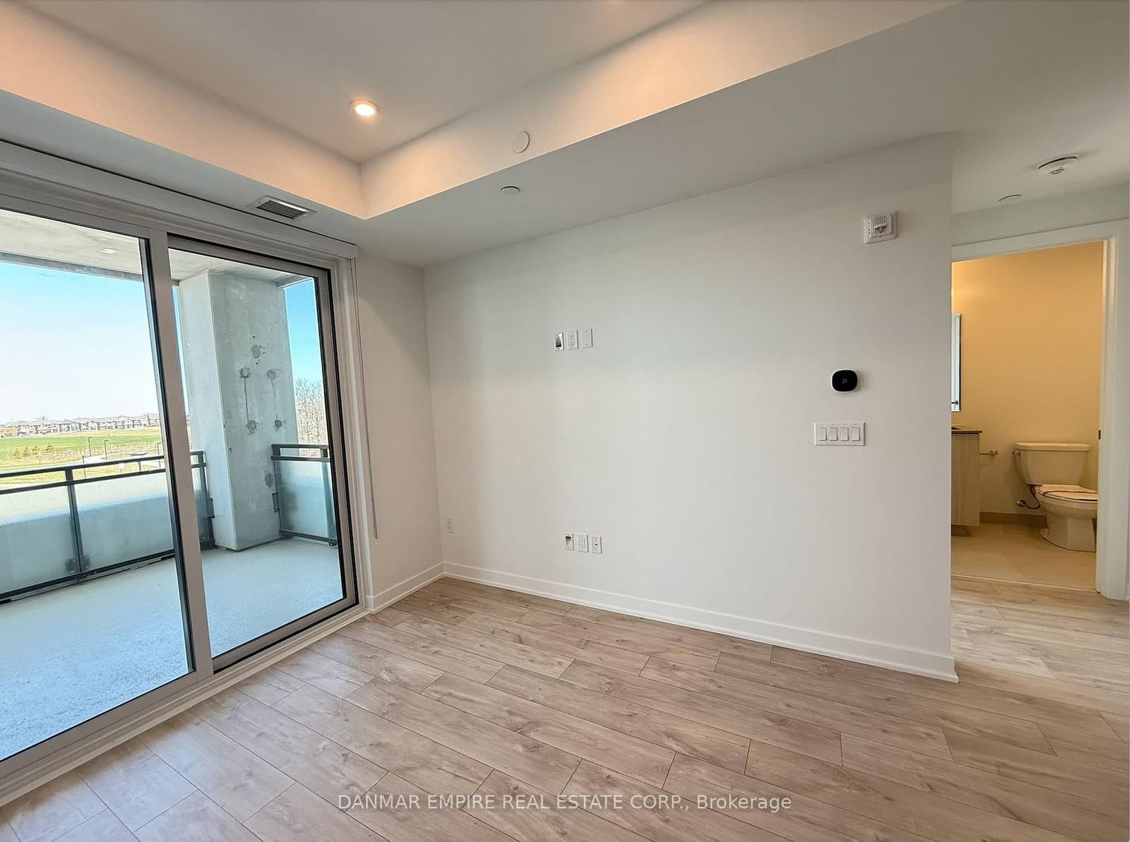 760 Whitlock Avenue, Unit 309 thumbnail 19