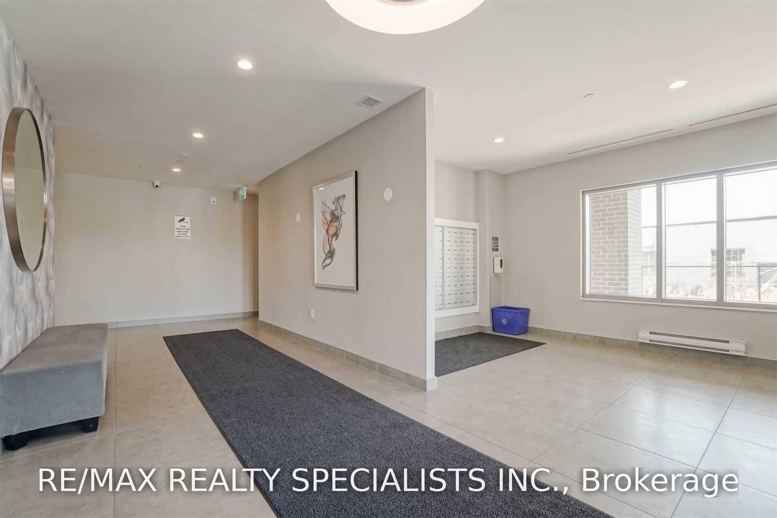 716 Main Street E, Unit 702 thumbnail 3