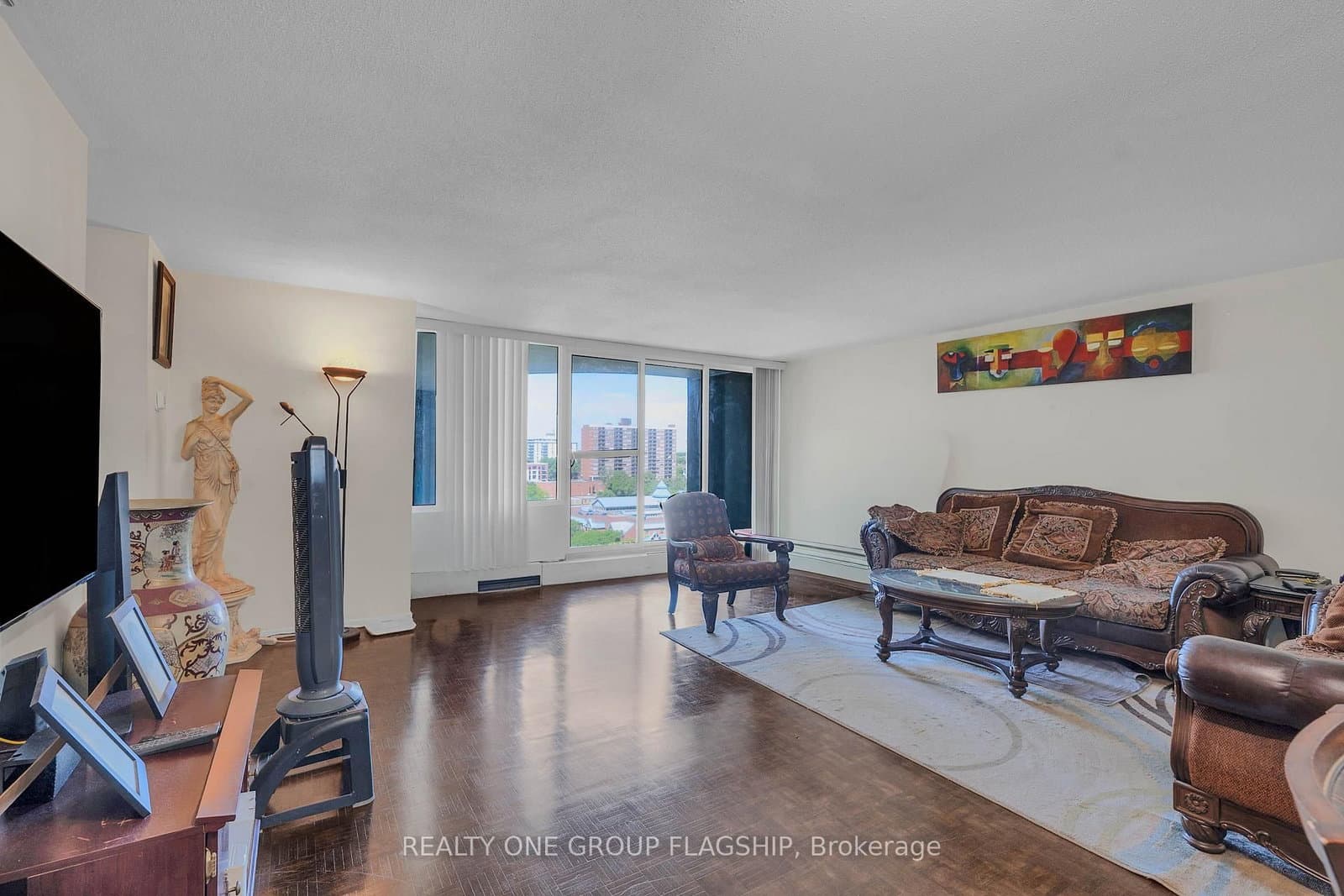 61 Richview Road, Unit 1401 thumbnail 8