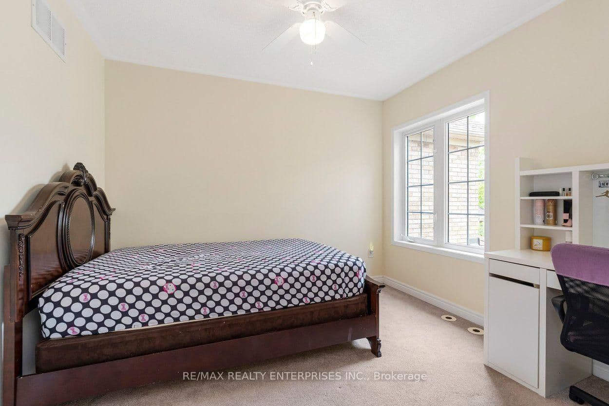 2248 Seton Crescent thumbnail 25