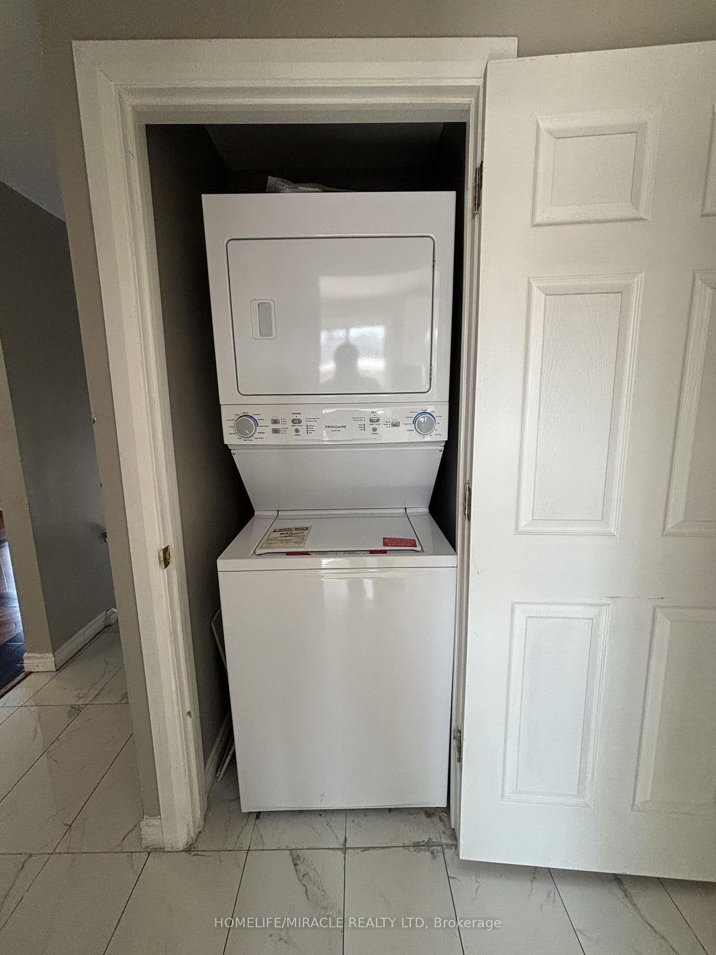 219 Mcmurchy Avenue, Unit Main thumbnail 14