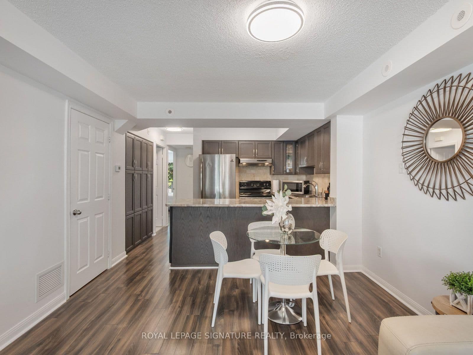 65 George Appleton Way, Unit 2067 thumbnail 13