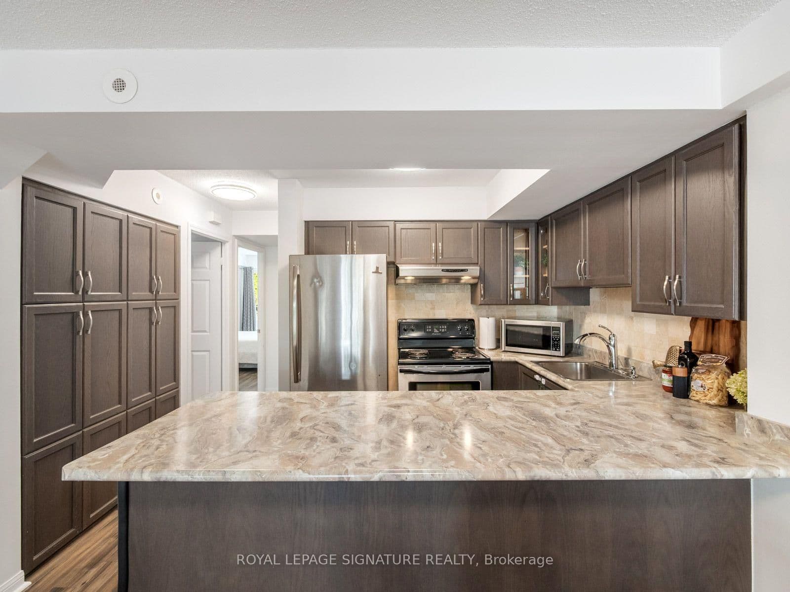 65 George Appleton Way, Unit 2067 thumbnail 17