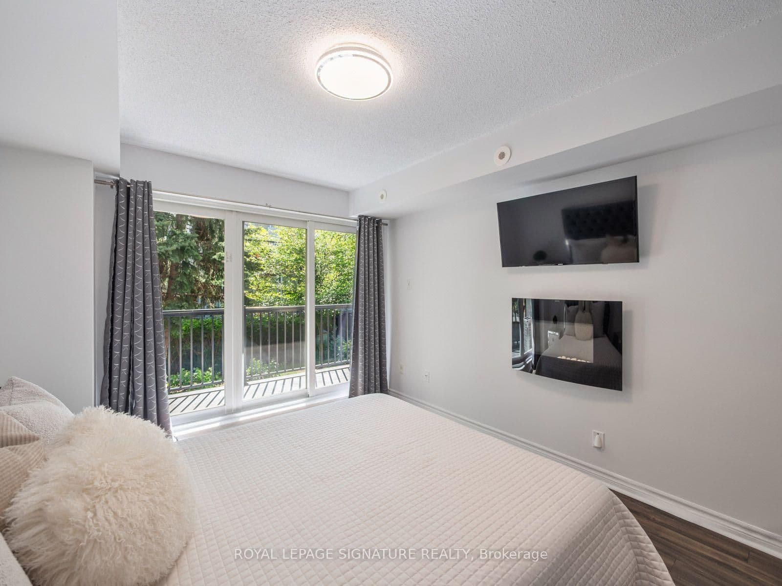 65 George Appleton Way, Unit 2067 thumbnail 23