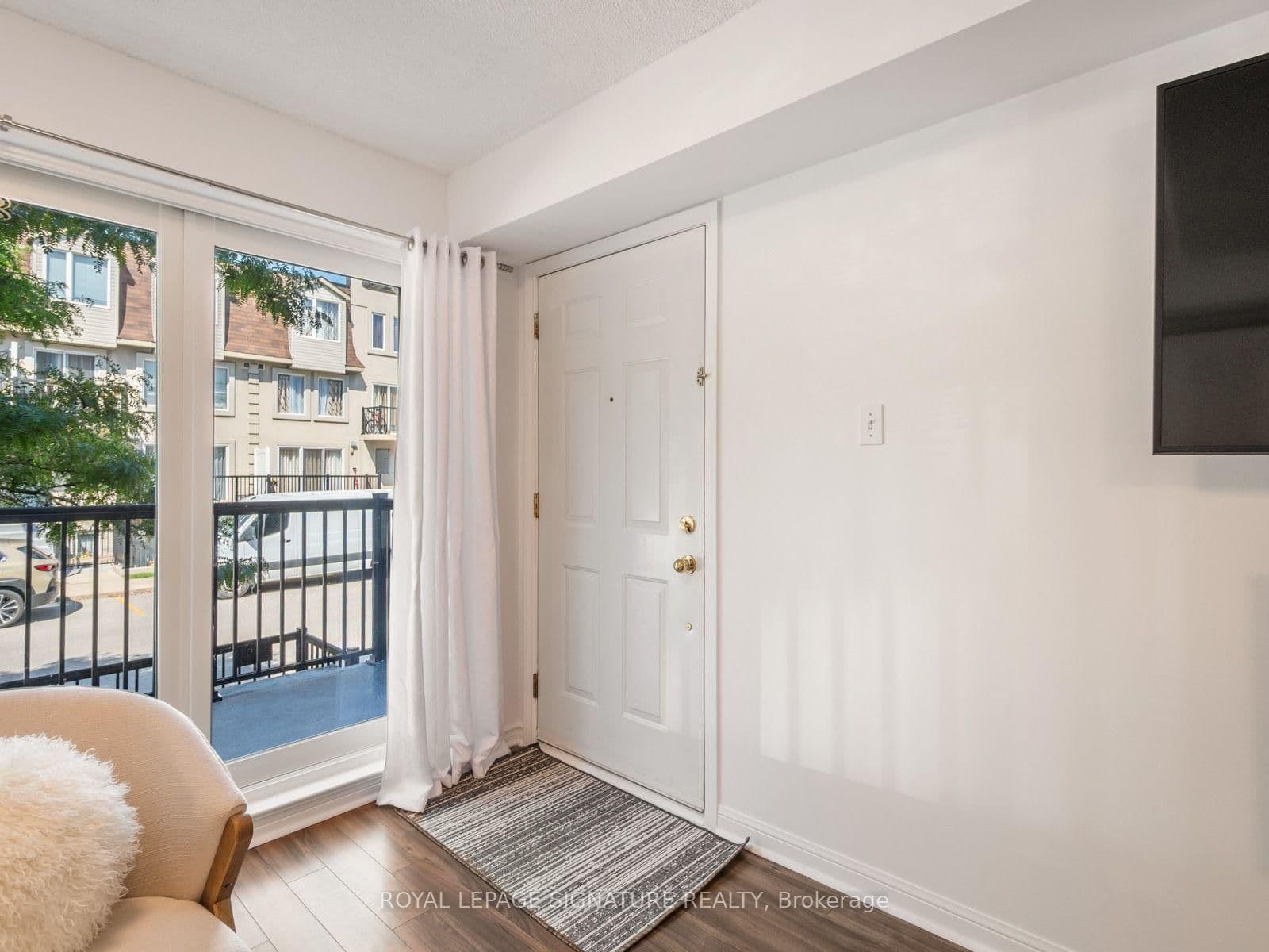 65 George Appleton Way, Unit 2067 thumbnail 5