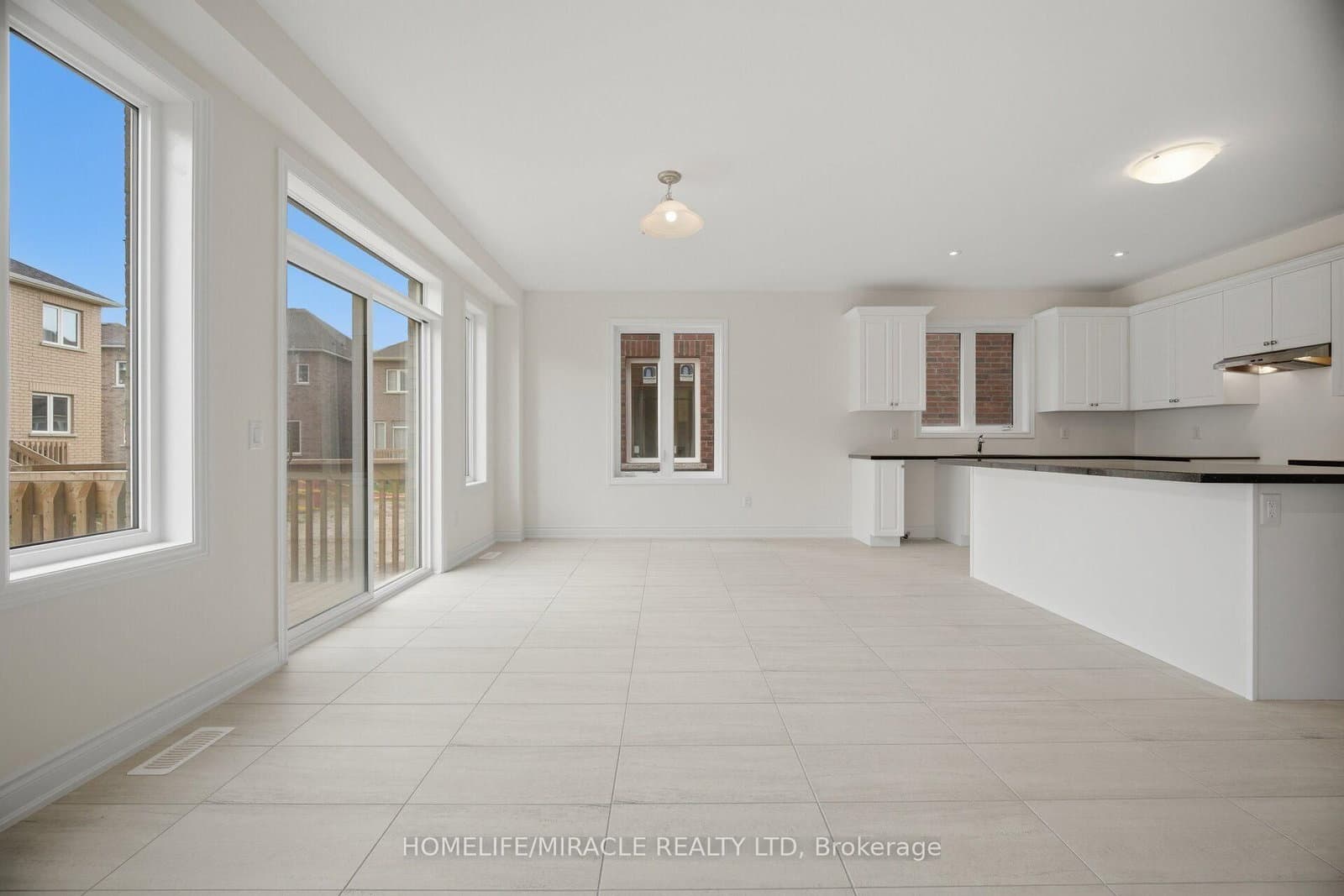 46 Stratford Drive thumbnail 12