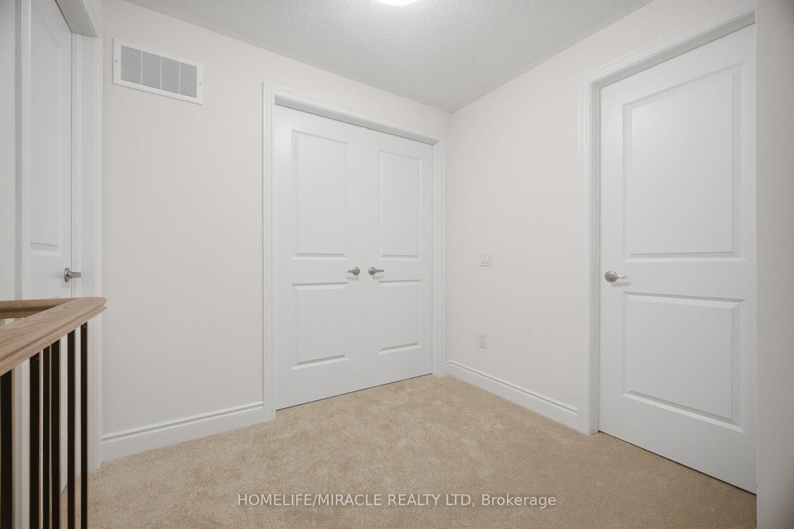 46 Stratford Drive thumbnail 25