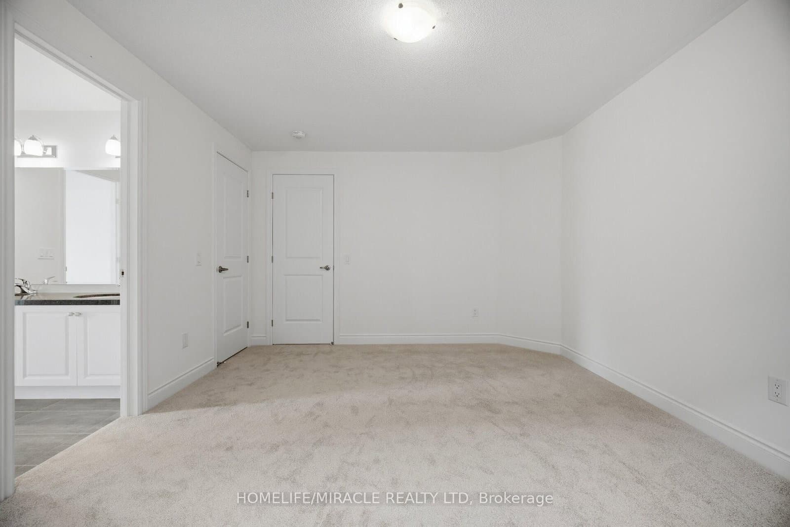 46 Stratford Drive thumbnail 47