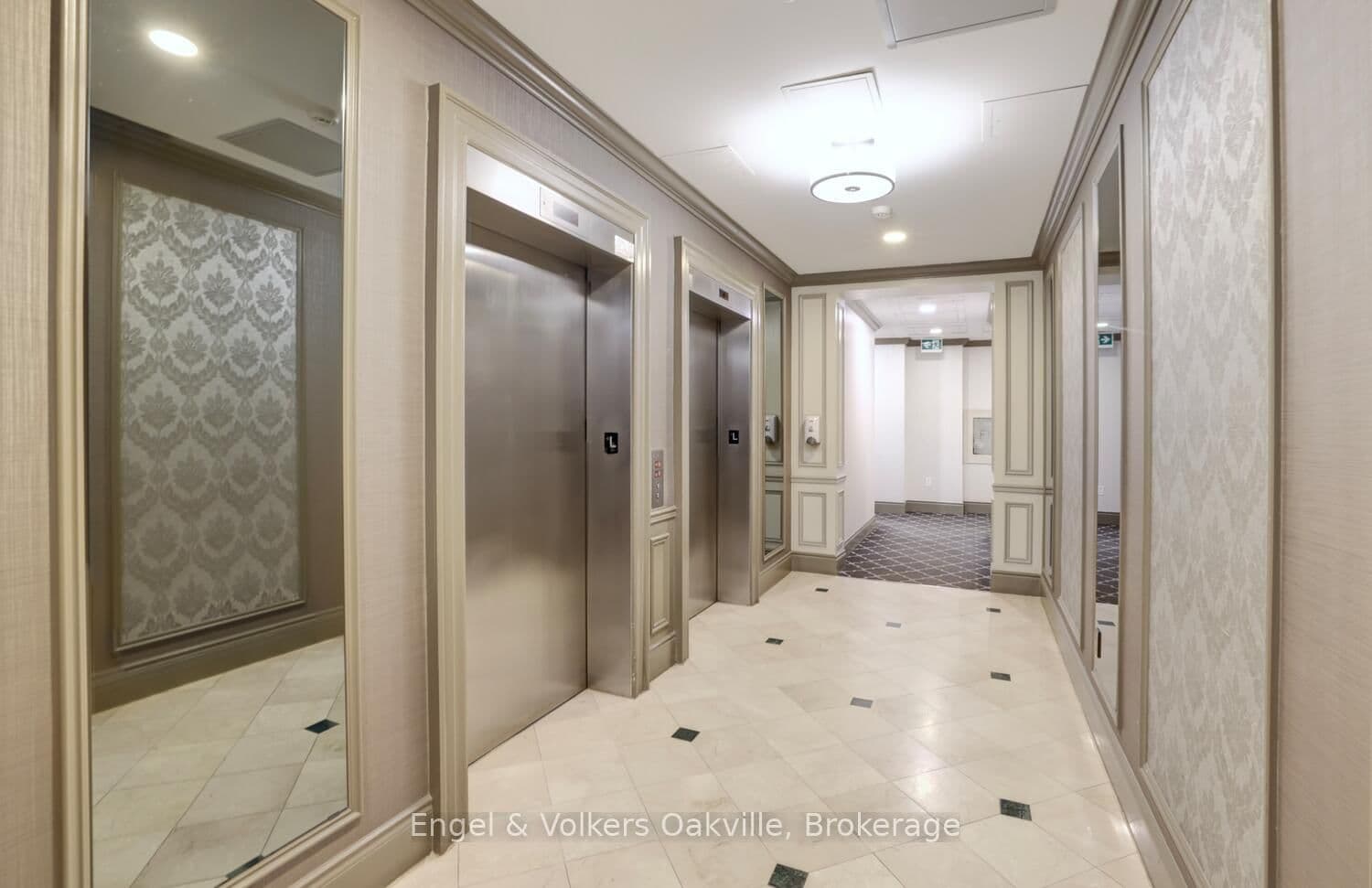 442 Maple Avenue, Unit 1402 thumbnail 14