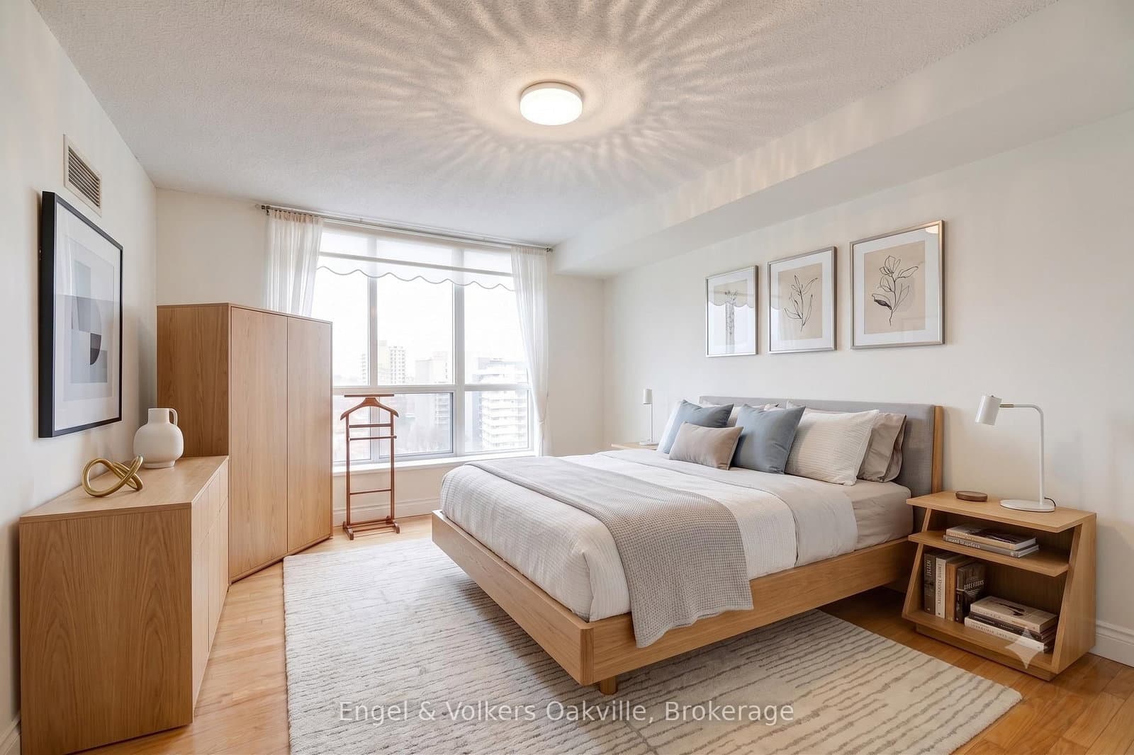 442 Maple Avenue, Unit 1402 thumbnail 28