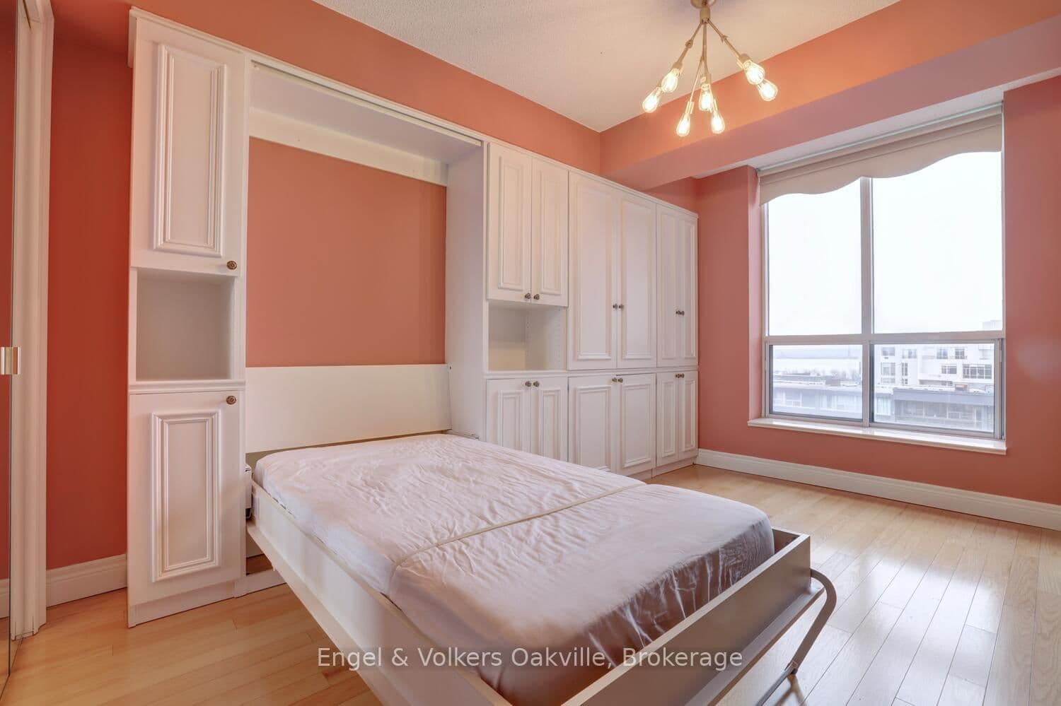 442 Maple Avenue, Unit 1402 thumbnail 31