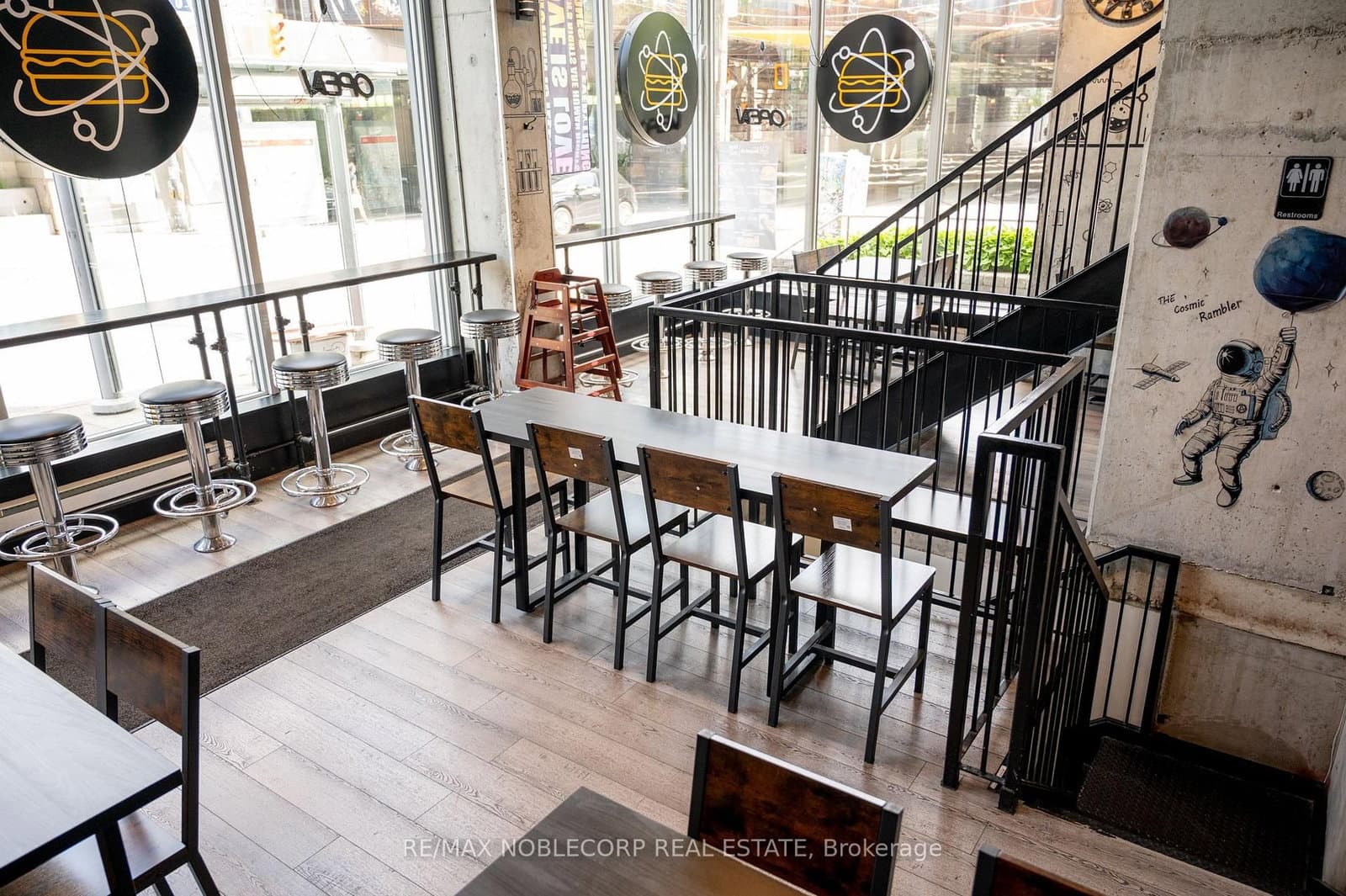 1205 Queen Street W thumbnail 10