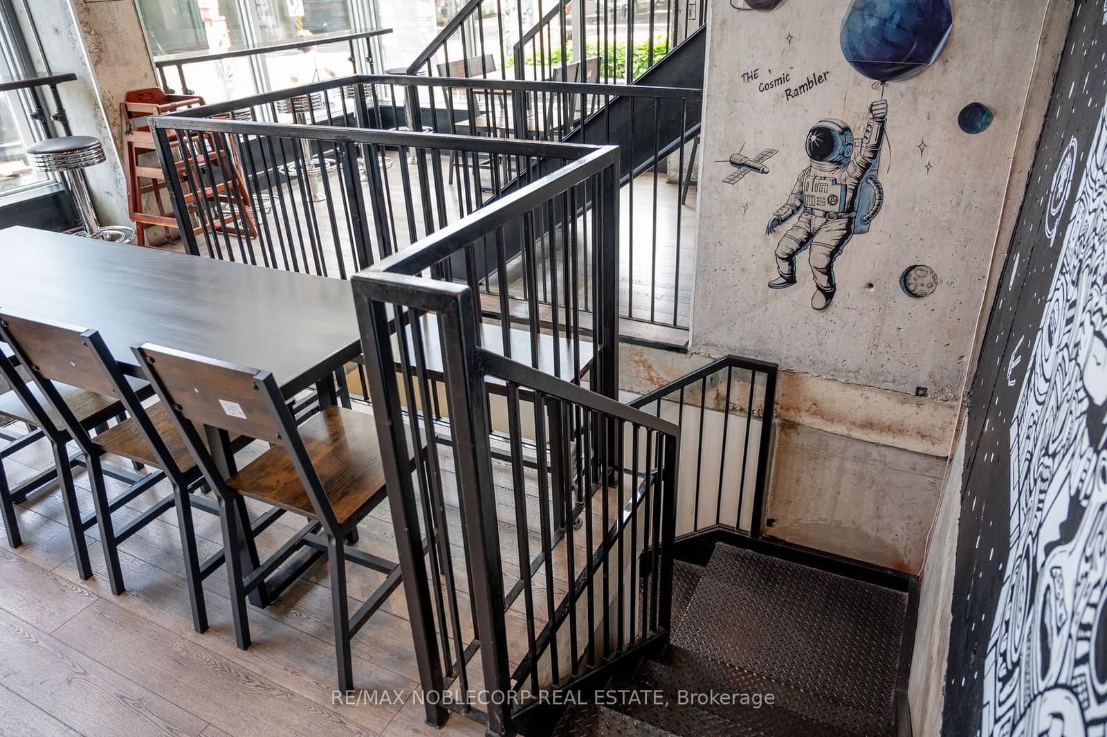 1205 Queen Street W thumbnail 26