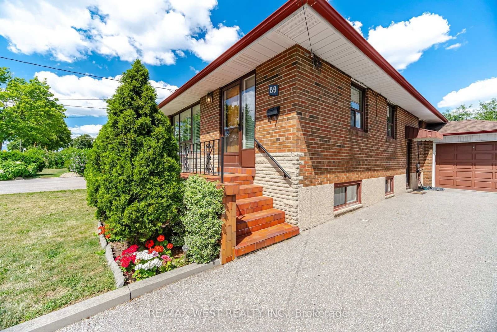 89 Wendell Avenue thumbnail 3