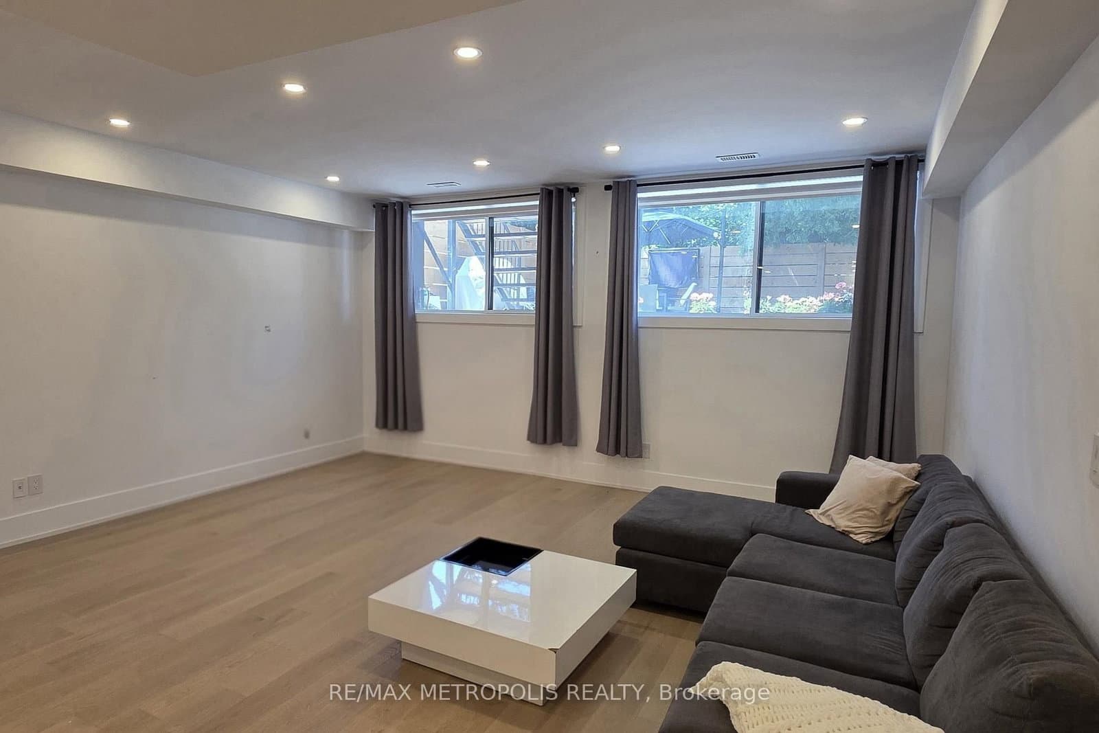 1218A Islington Avenue, Unit Basement thumbnail 4