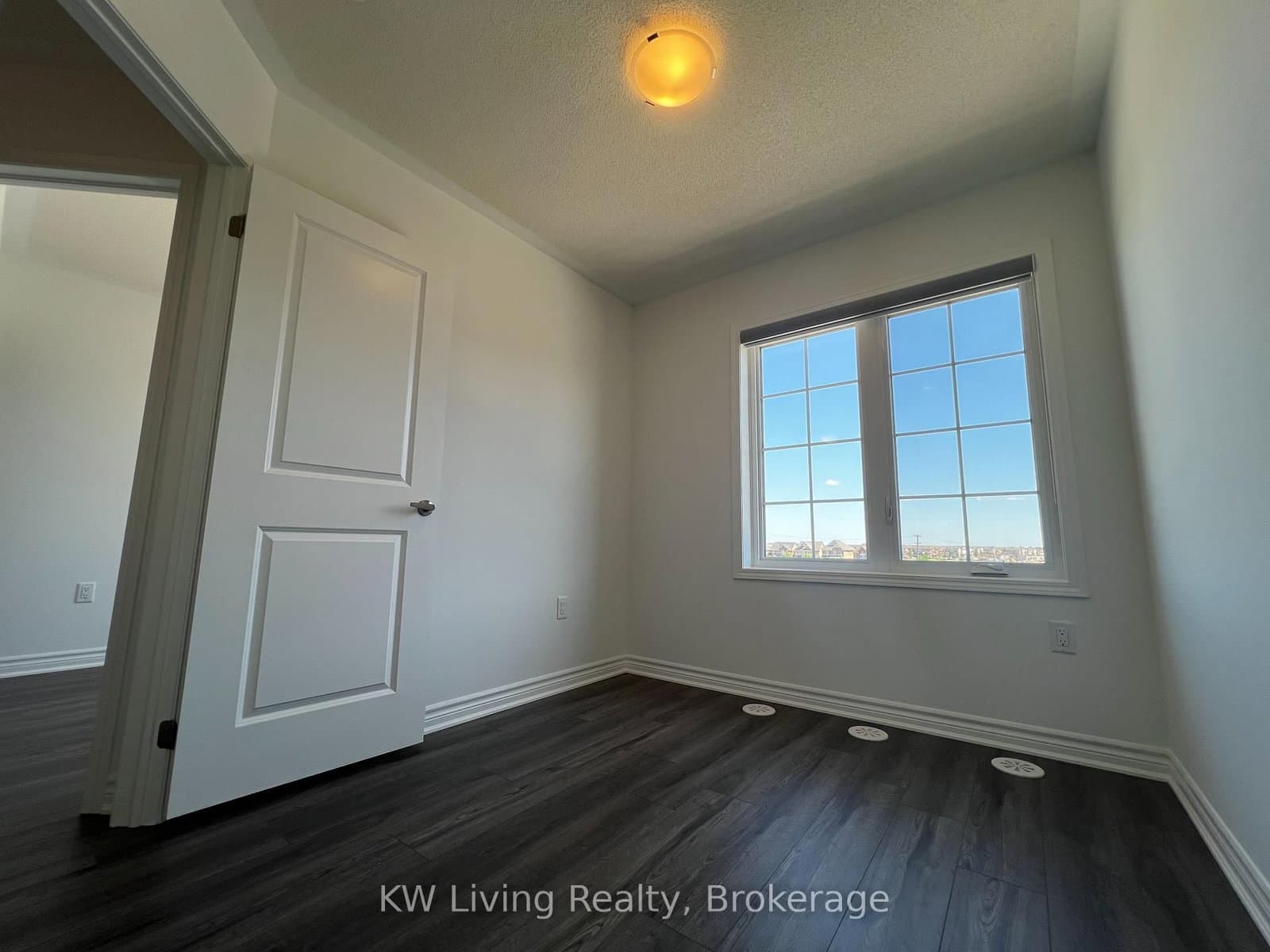 22 Elantra Drive thumbnail 10