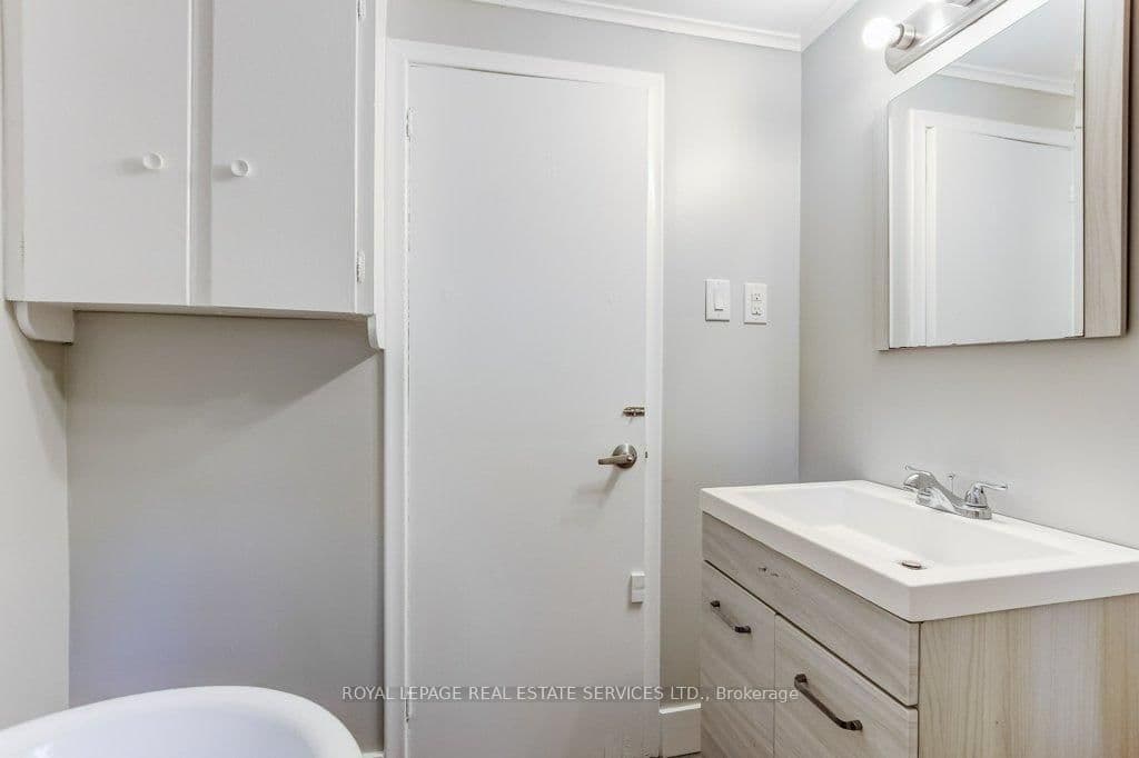 302 Maple Avenue, Unit Lower Level 1 thumbnail 14
