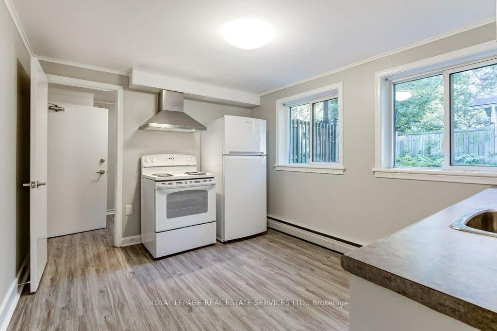 302 Maple Avenue, Unit Lower Level 1 thumbnail 16