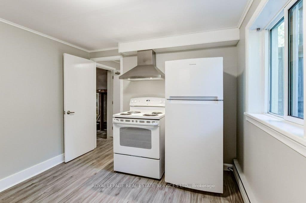 302 Maple Avenue, Unit Lower Level 1 thumbnail 18