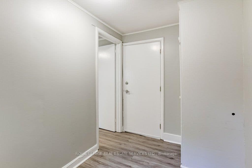 302 Maple Avenue, Unit Lower Level 1 thumbnail 21