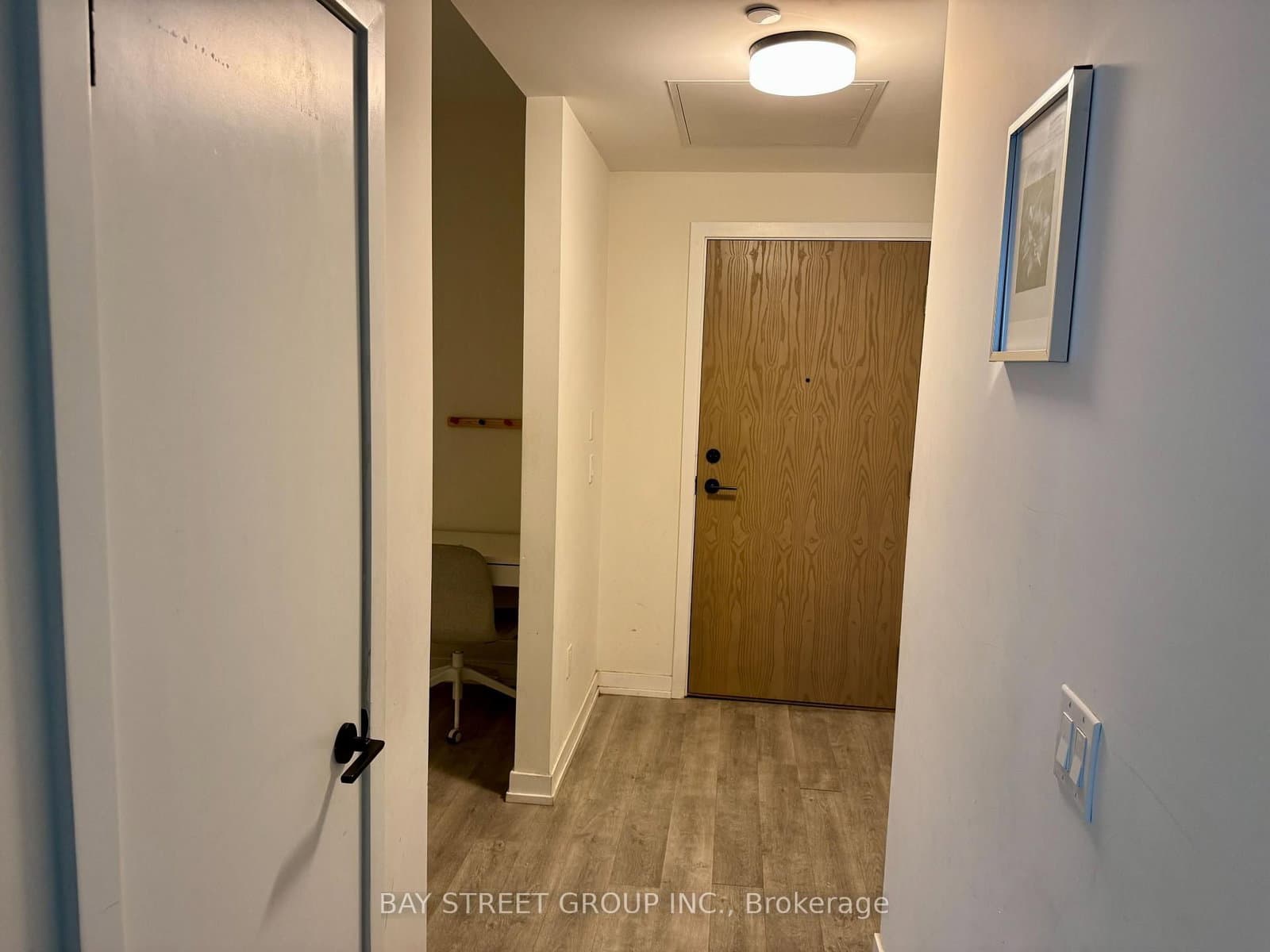 2300 St Clair Avenue W, Unit 515 thumbnail 12