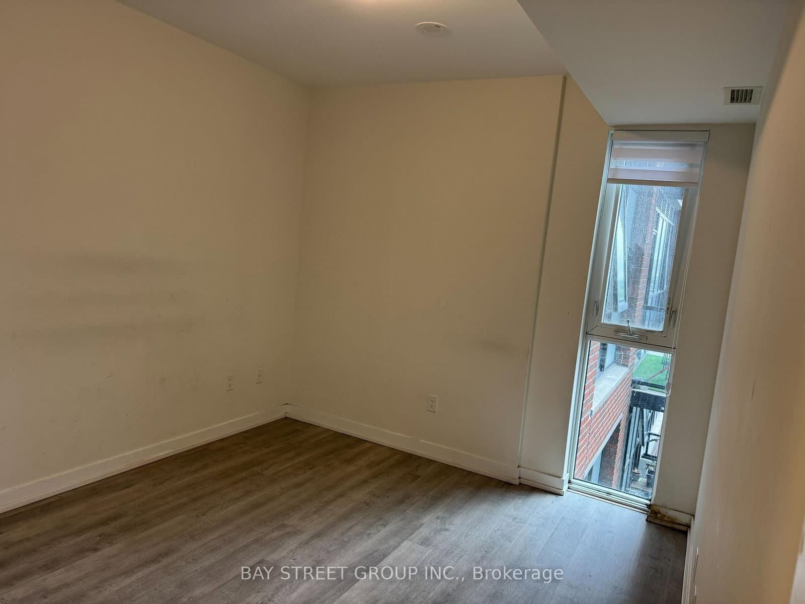 2300 St Clair Avenue W, Unit 515 thumbnail 17
