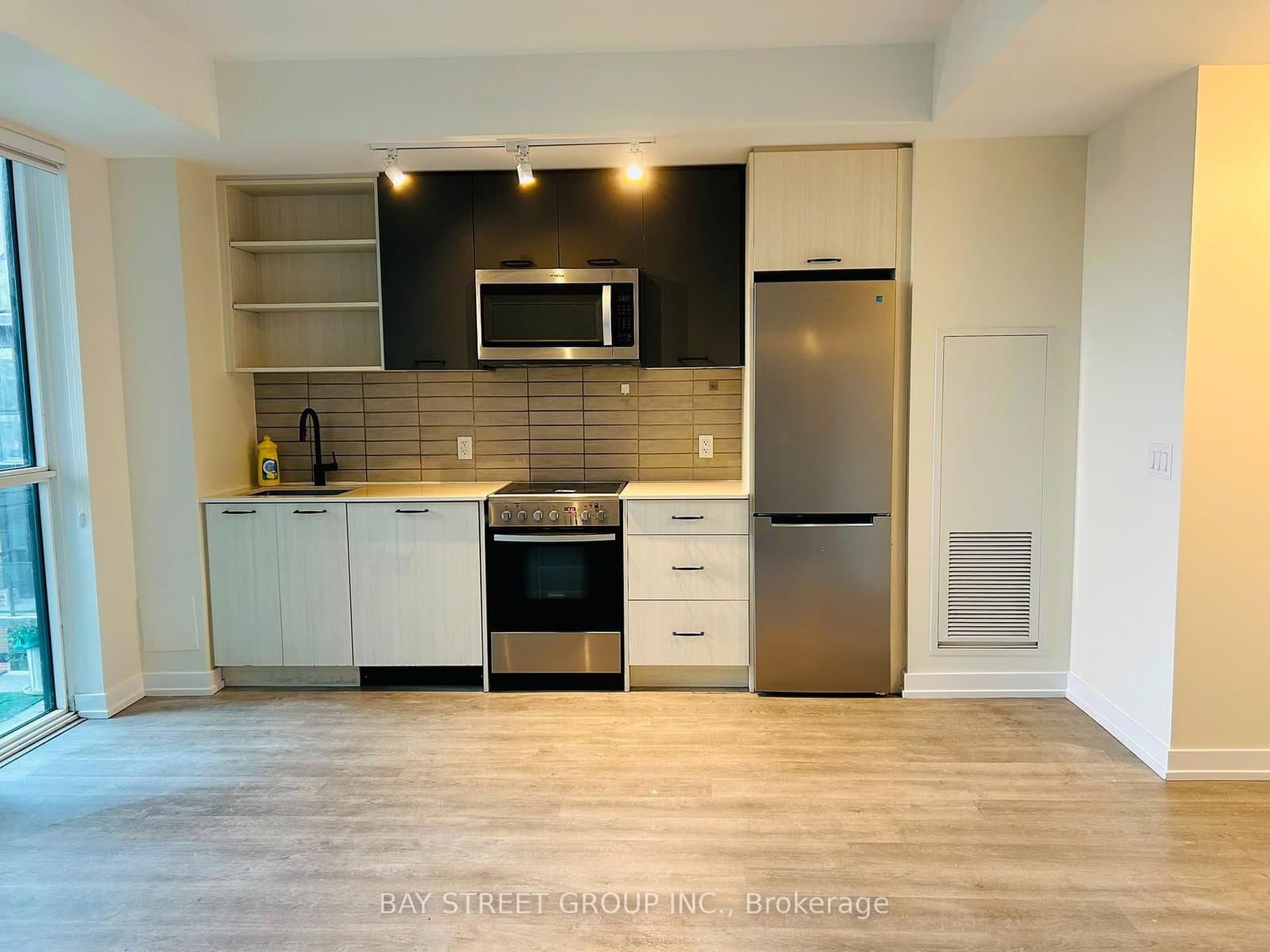 2300 St Clair Avenue W, Unit 515 thumbnail 24